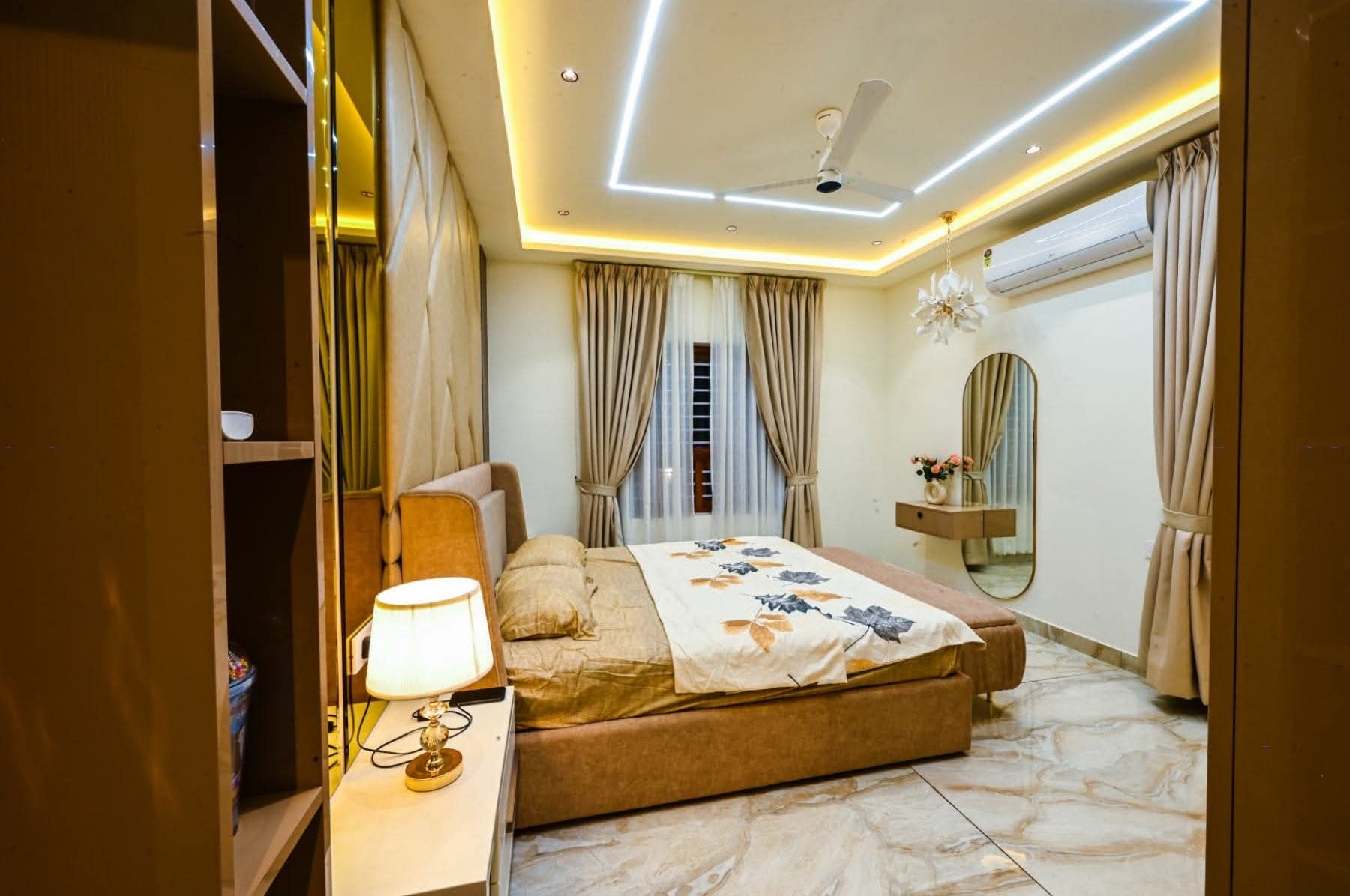 Luxury Villa gallery image 10