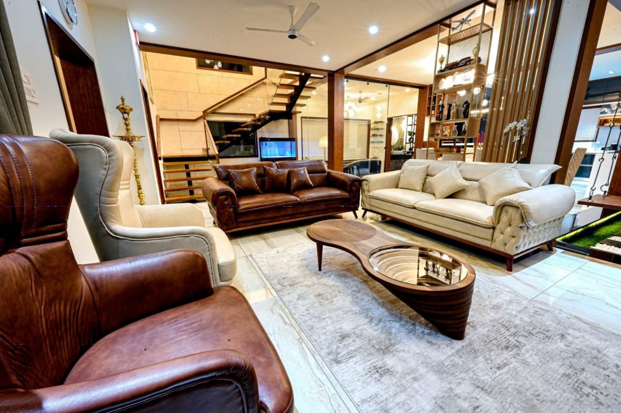Luxury Villa gallery image 3