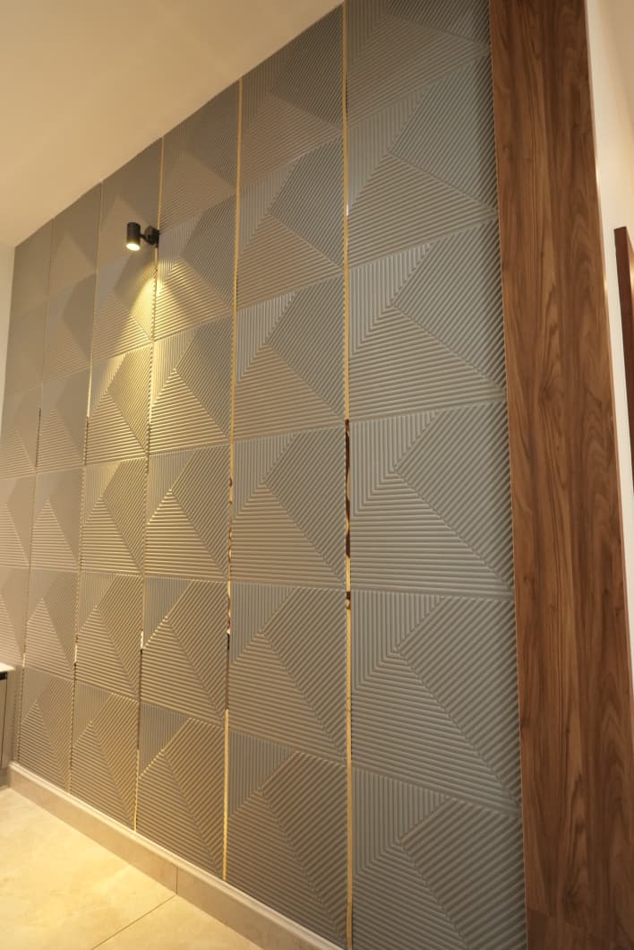 Modern Home gallery image 10