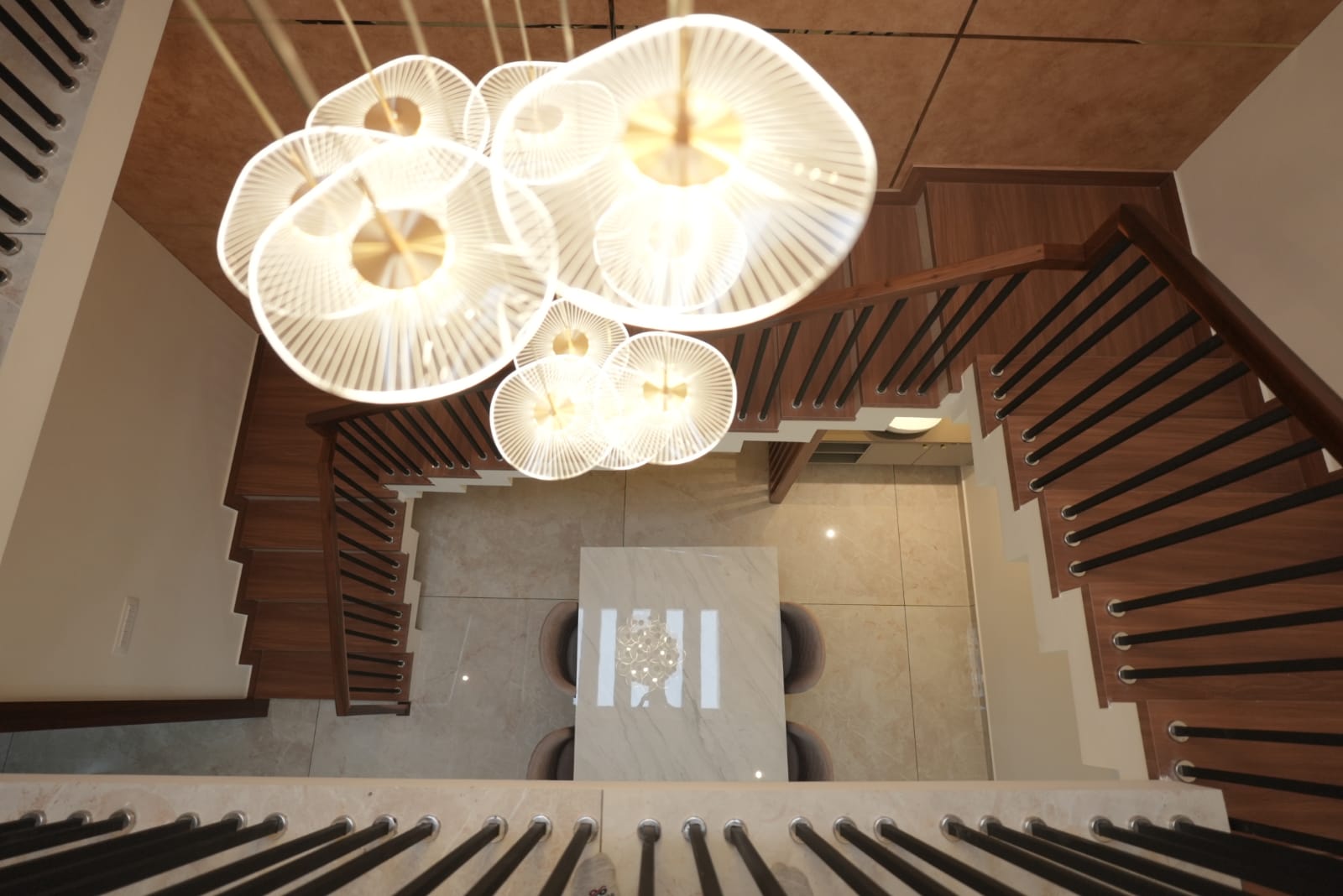 Modern Home gallery image 13