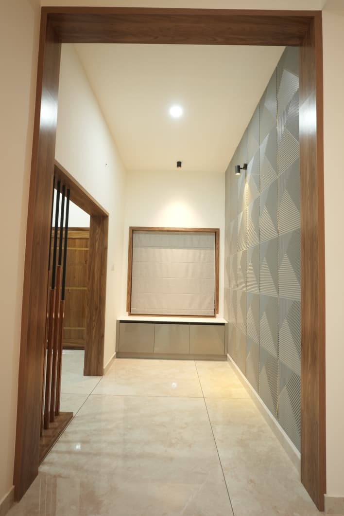 Modern Home gallery image 7