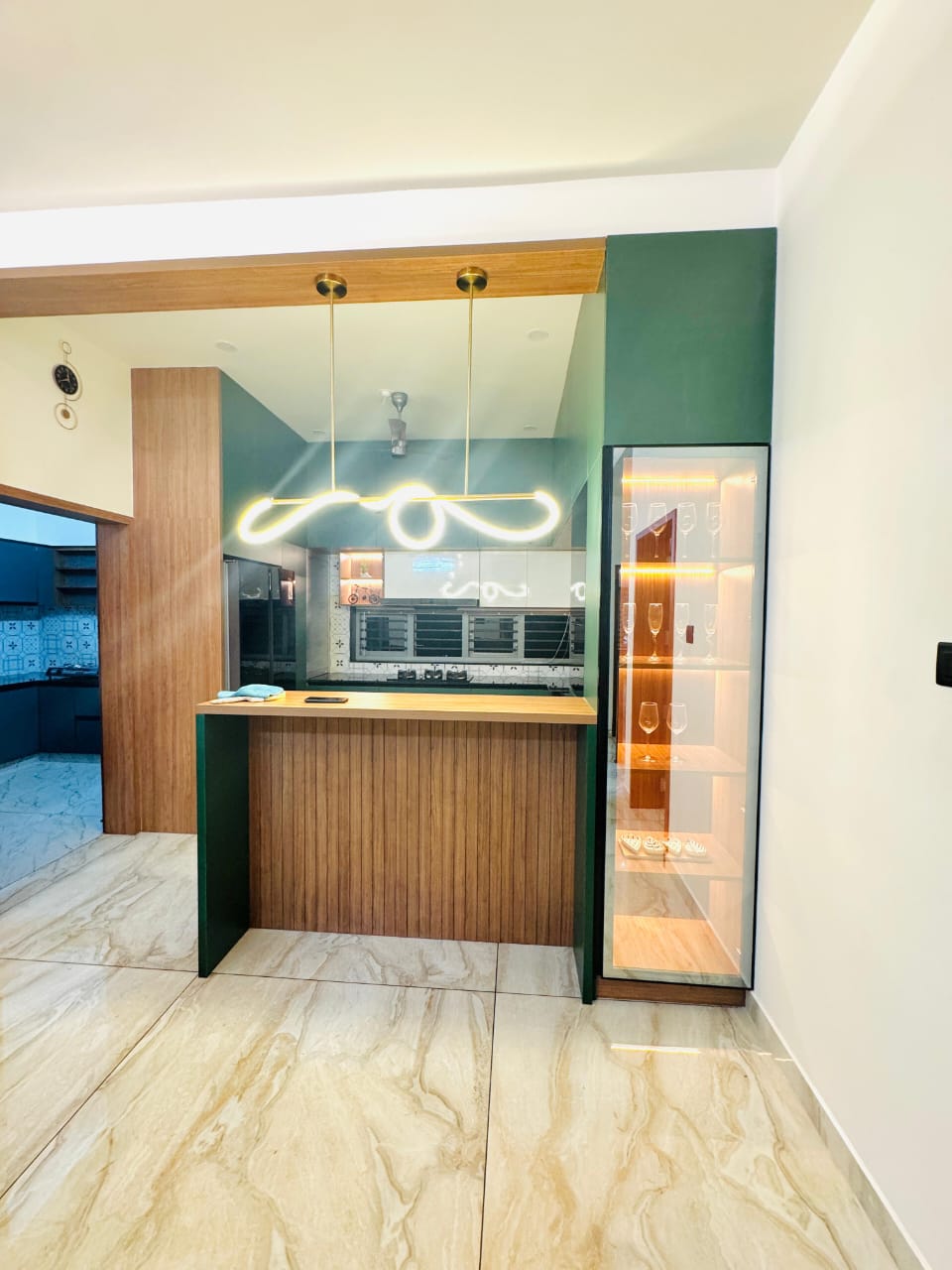 Modern Home gallery image 4