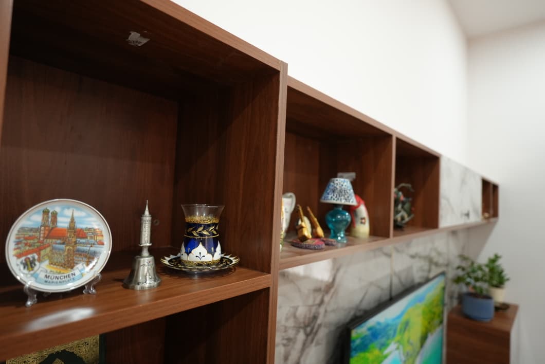 Modern Home gallery image 14