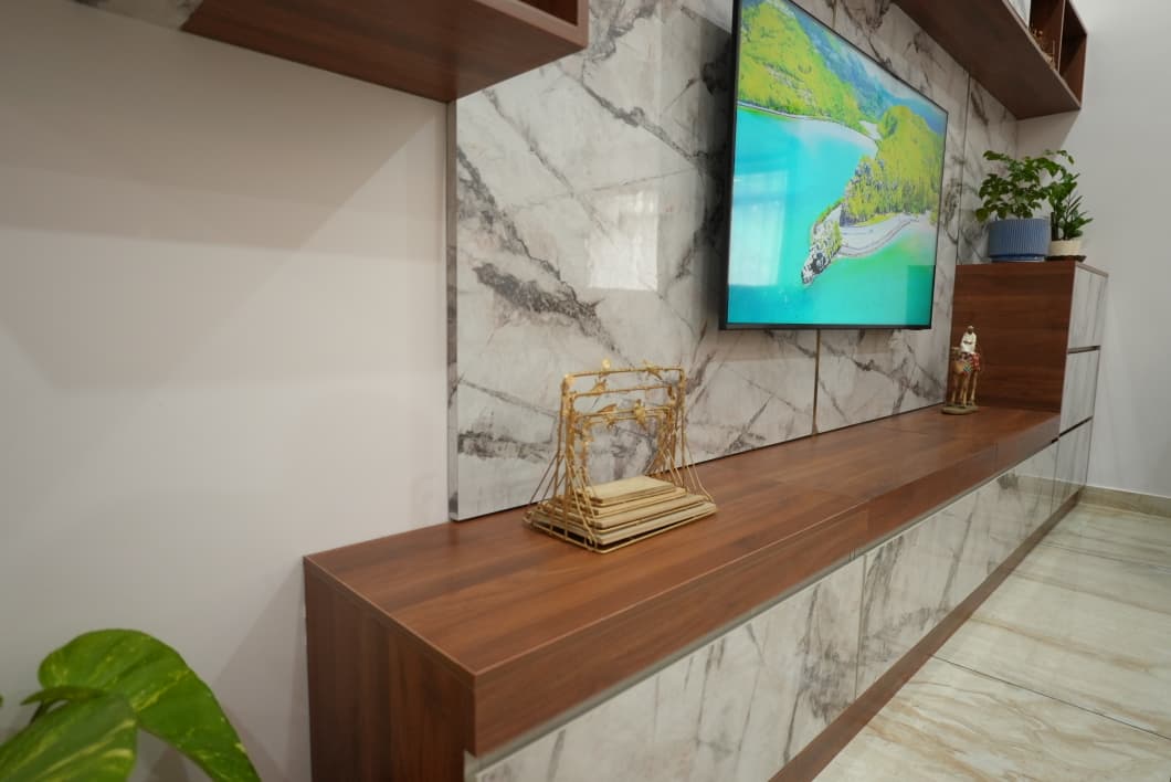 Modern Home gallery image 17