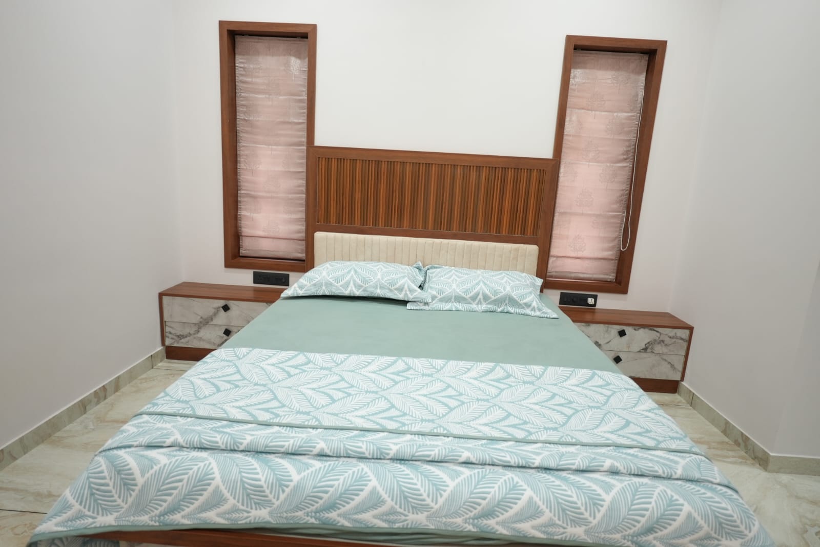 Modern Home gallery image 25