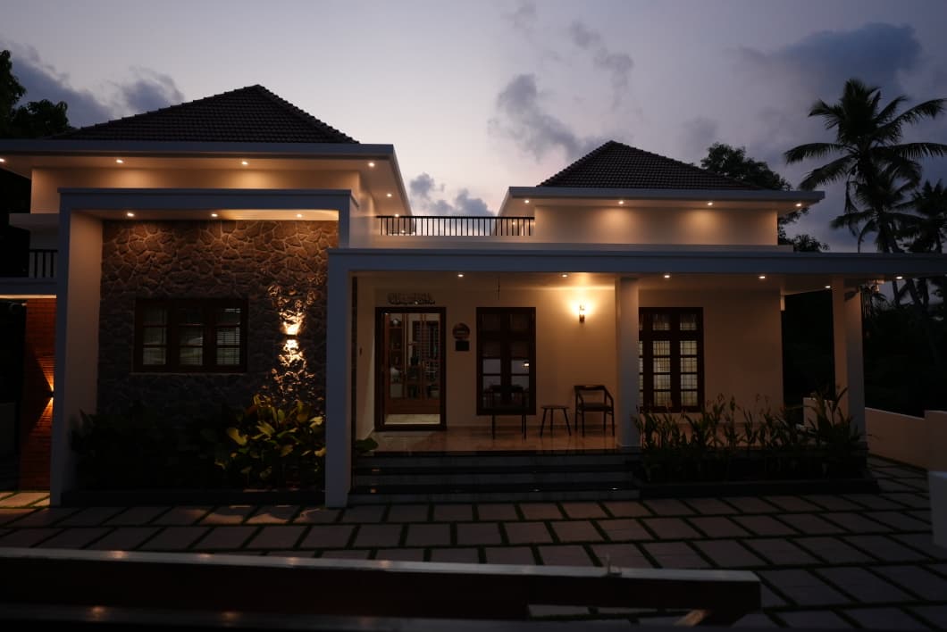 Modern Home gallery image 4