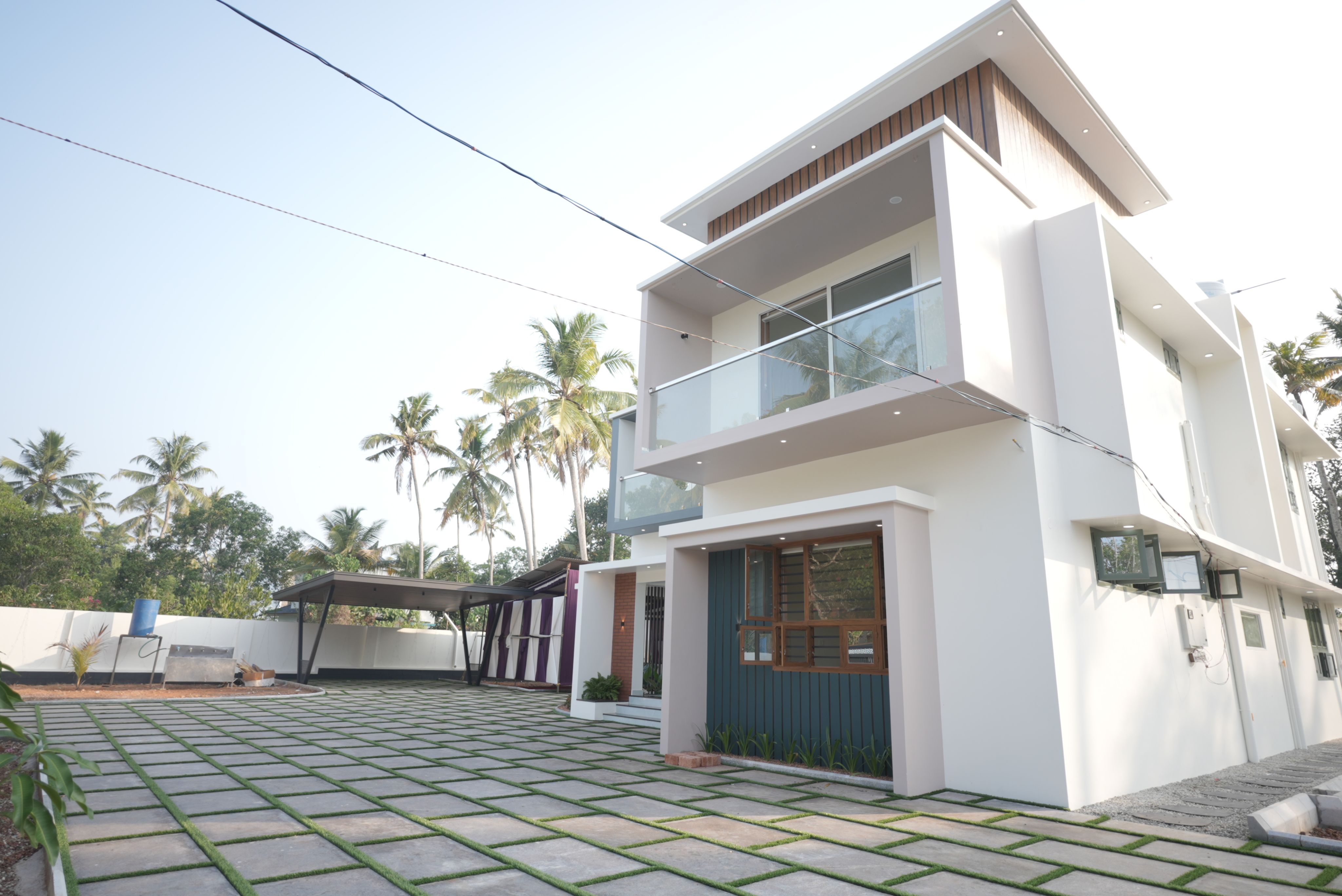 Modern Home gallery image 2