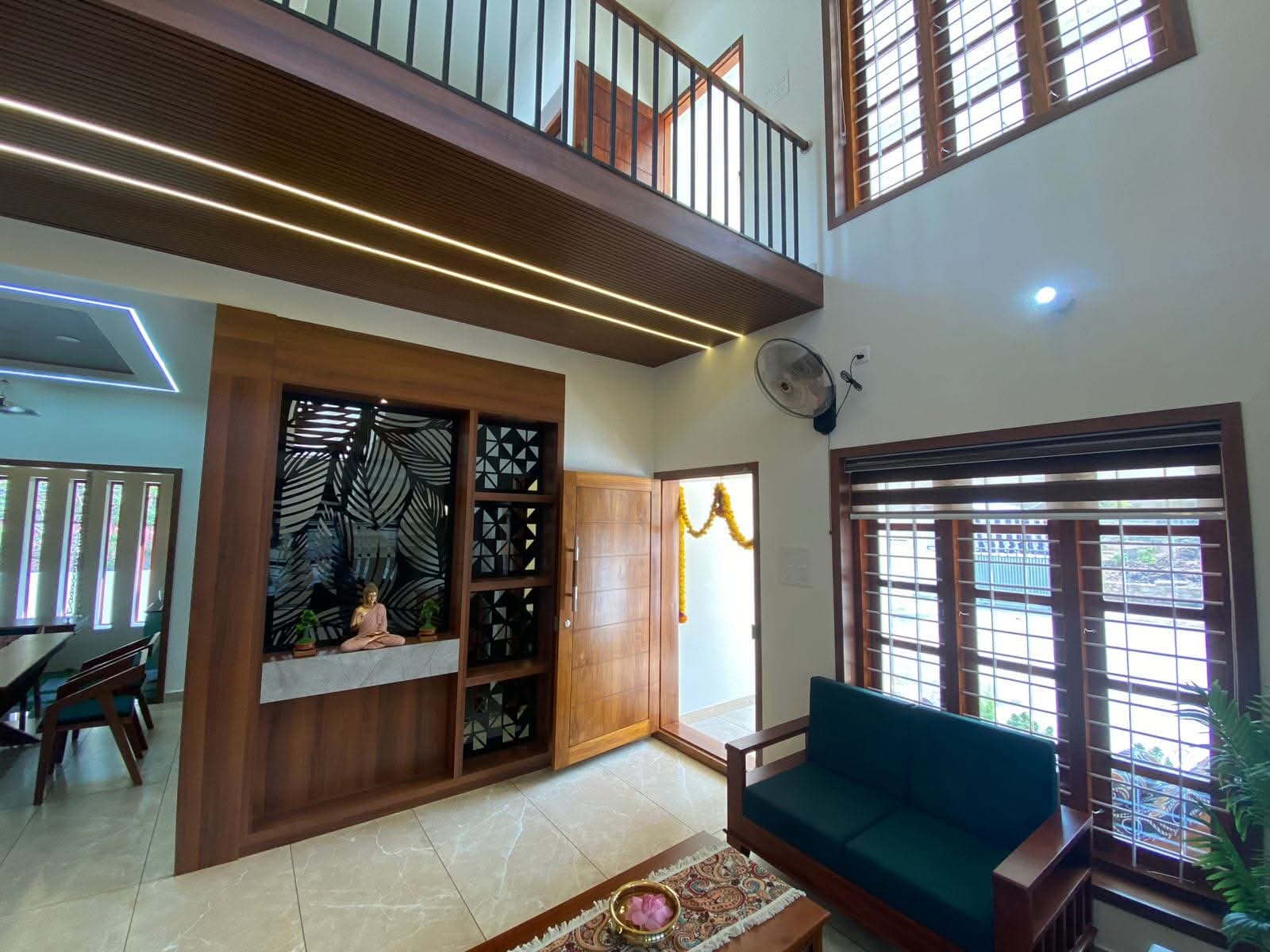 Modern Villa gallery image 1