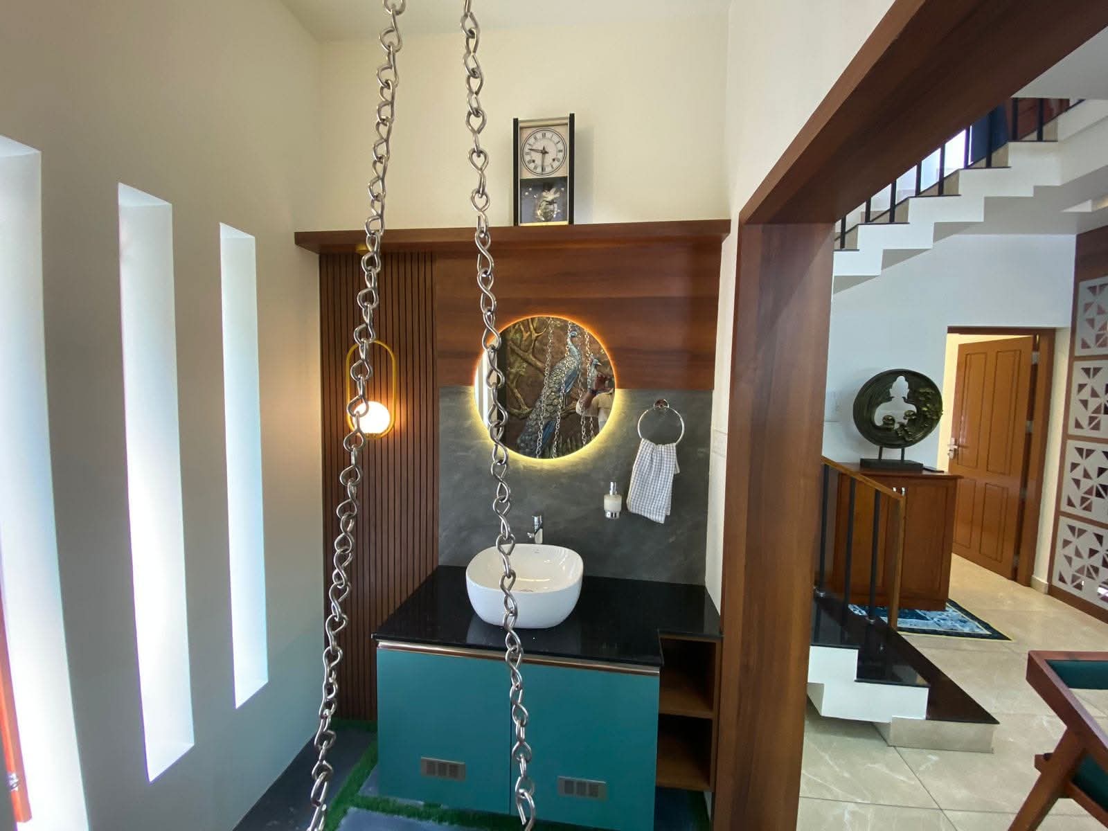 Modern Villa gallery image 8