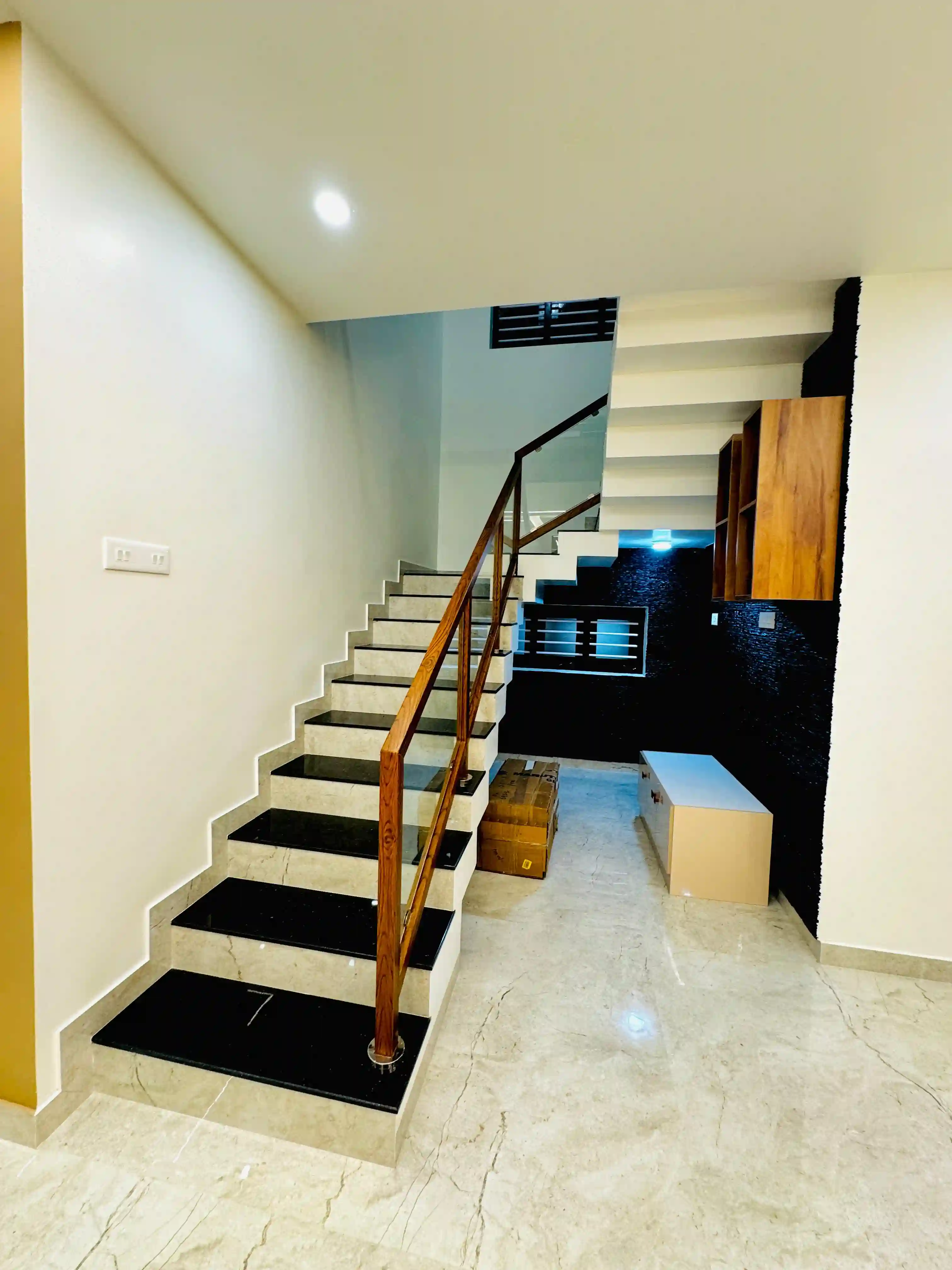 Contemporary gallery image 4