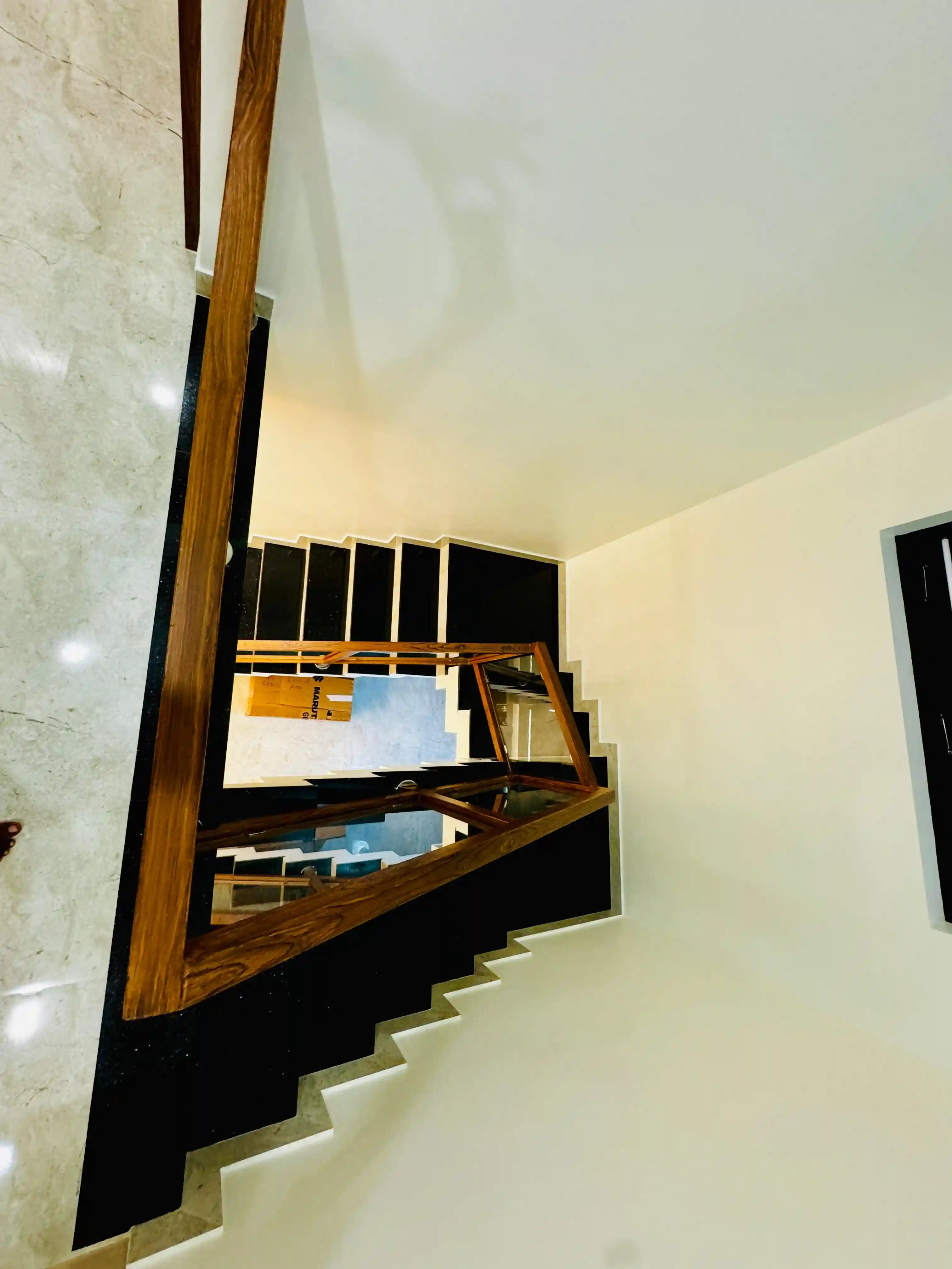 Contemporary gallery image 5