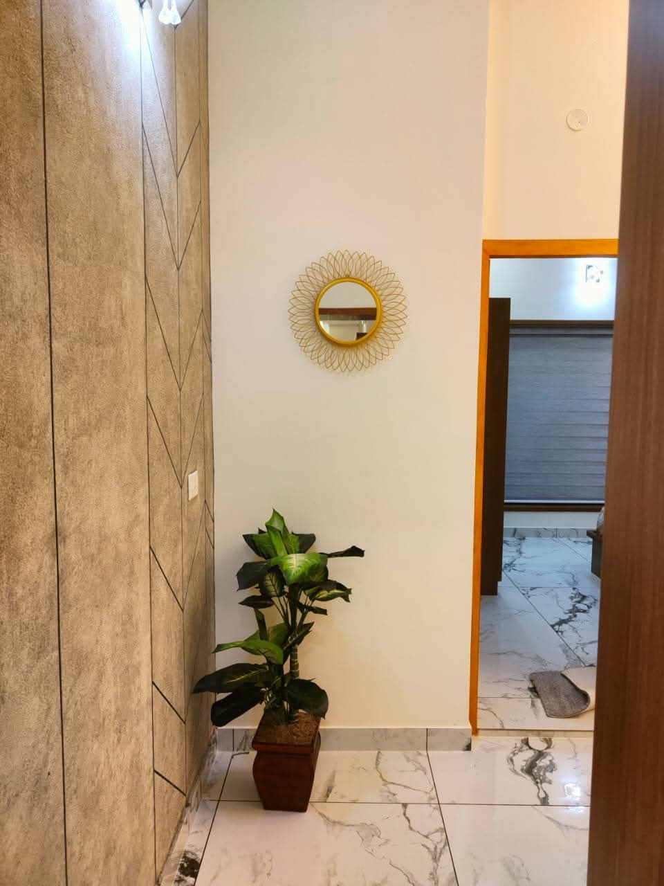 Modern Home gallery image 14