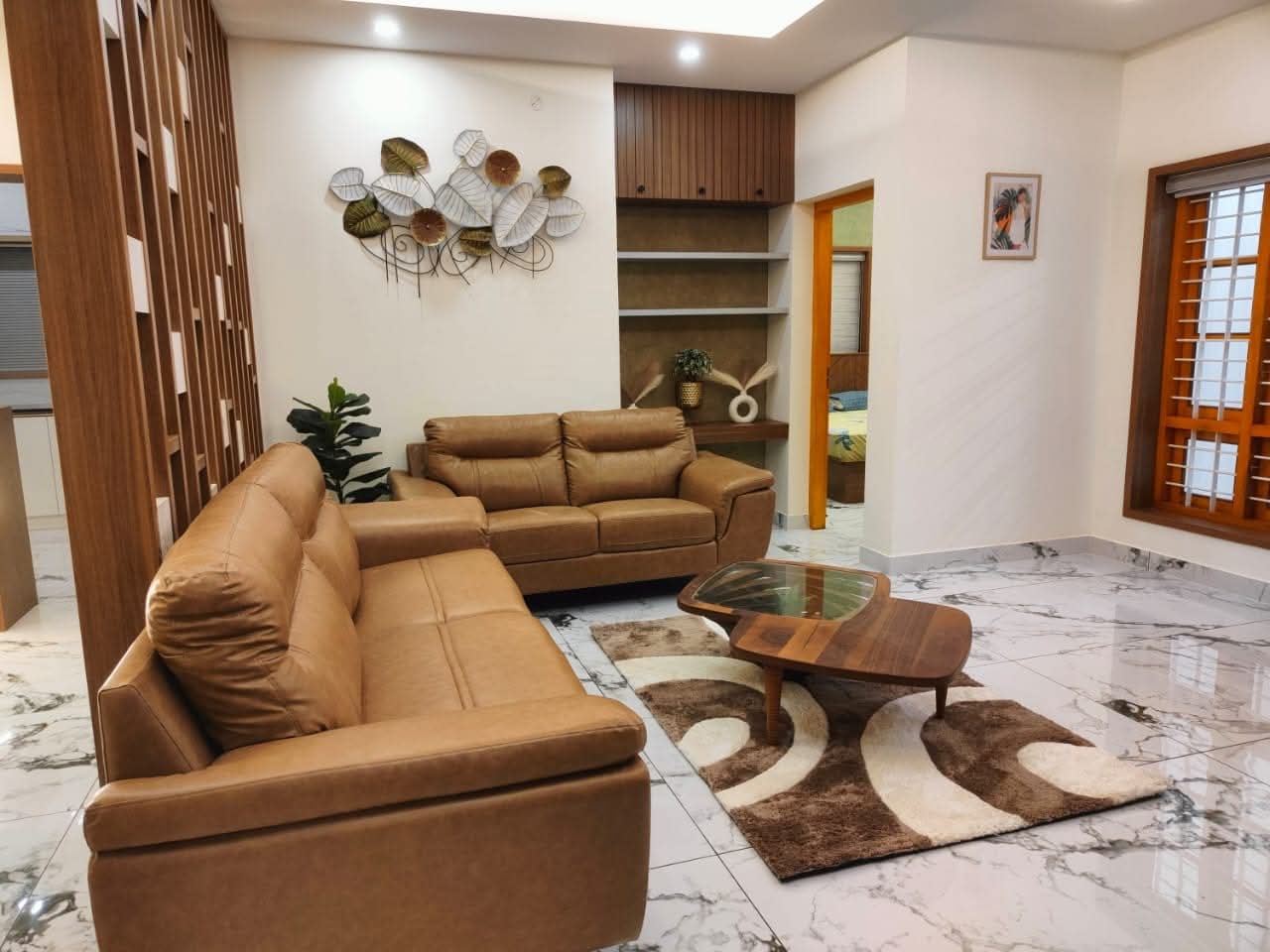 Modern Home gallery image 16