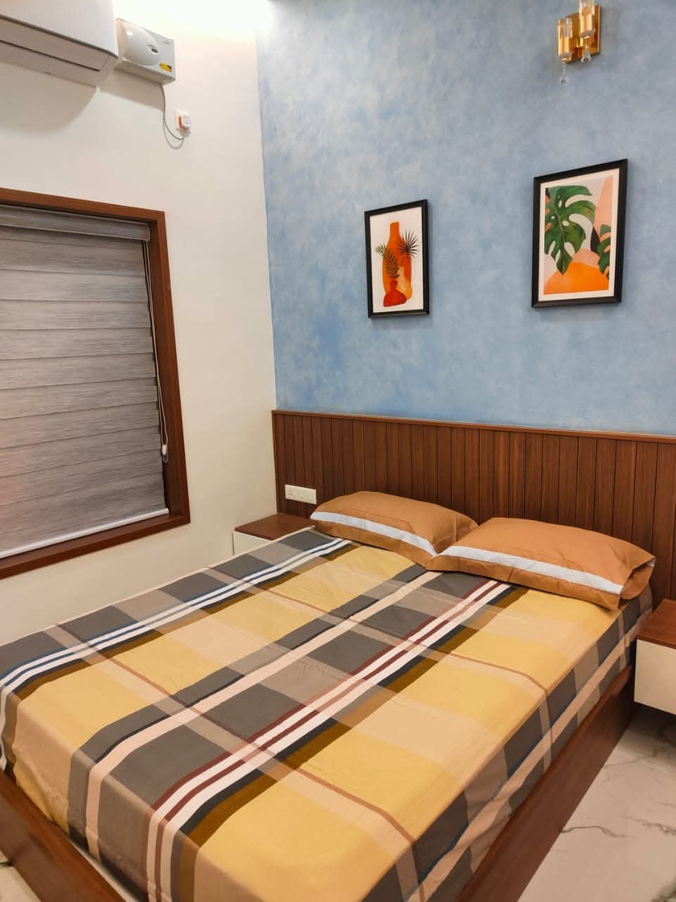 Modern Home gallery image 5